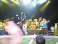 Wyclef an den Percussions